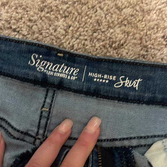 Levi’s Stretch Denim Skirt with frayed hem Sz 16 - Picture 4 of 4